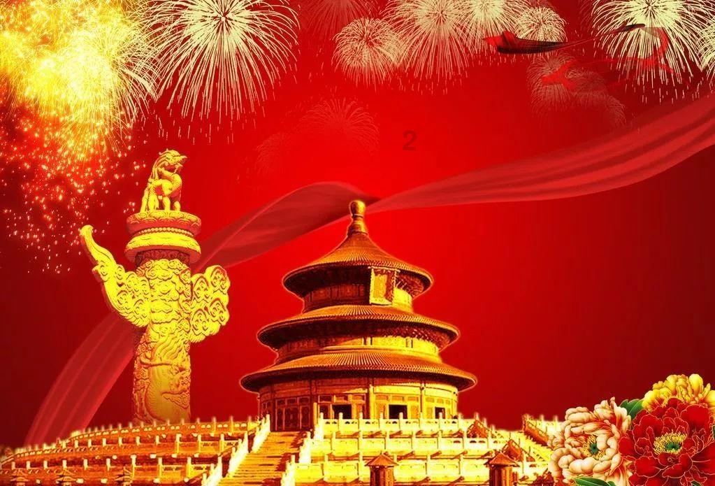 98岁老人每天带亡妻照片外出散步，这一走就是30年！
